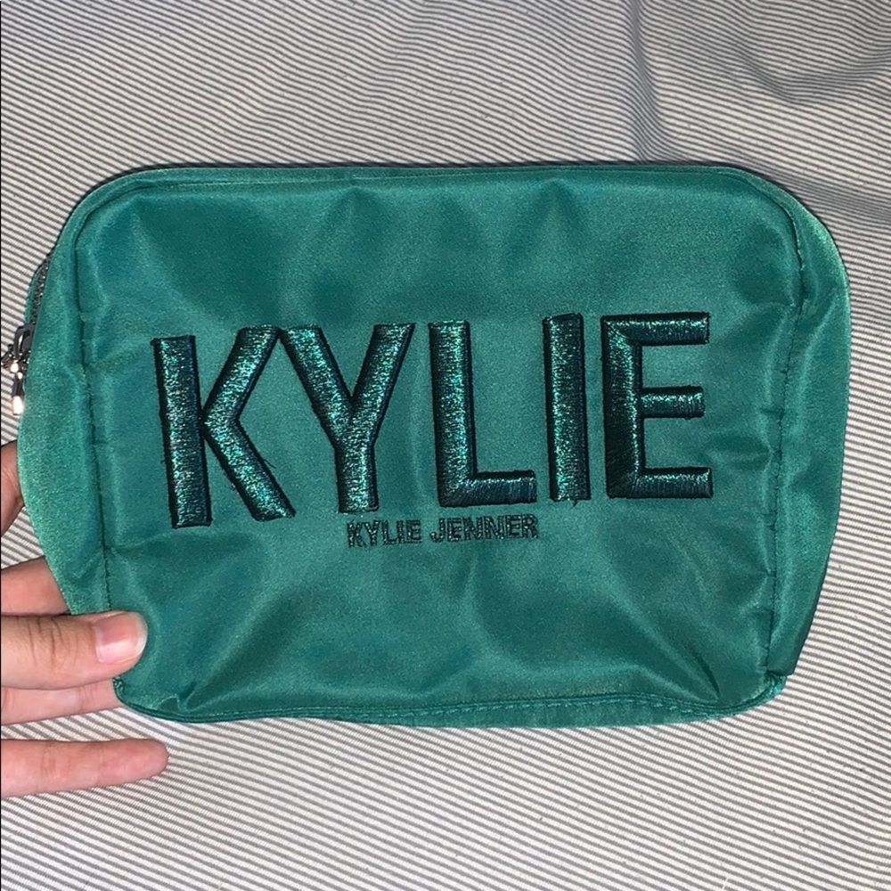 Kylie Cosmetics Holiday Emerald Green Makeup Bag!